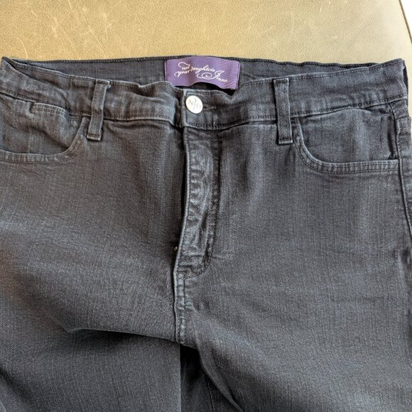 NYDJ Ladies size 10 in Black denim - Picture 3 of 6